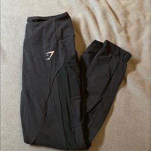 GYMSHARK Mid-Rise Black Leggings